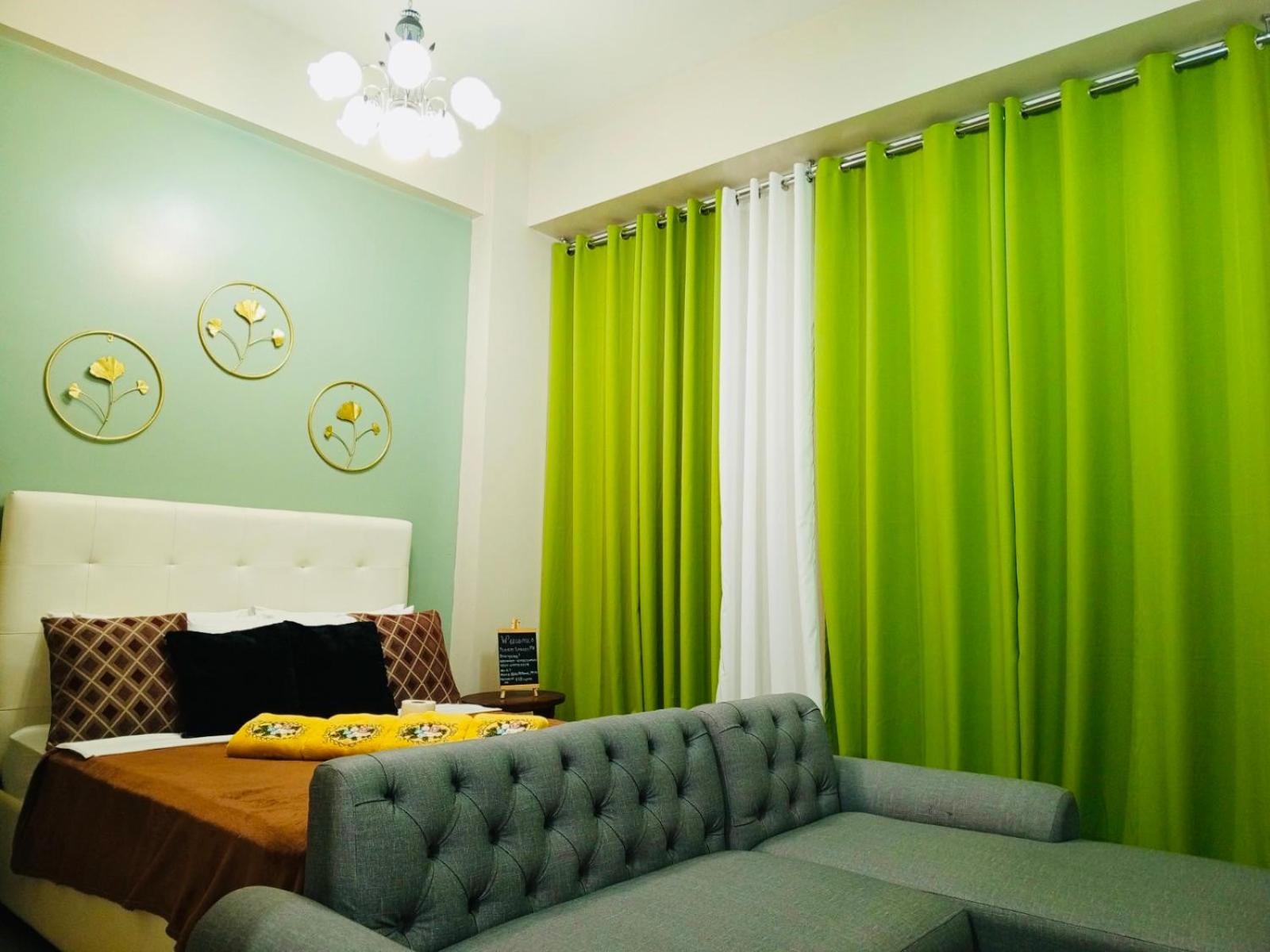 One Palm Tree Villas Condominium - Studio 2Nd Fl With Balcony - Across Terminal 3 Airport パサイ エクステリア 写真